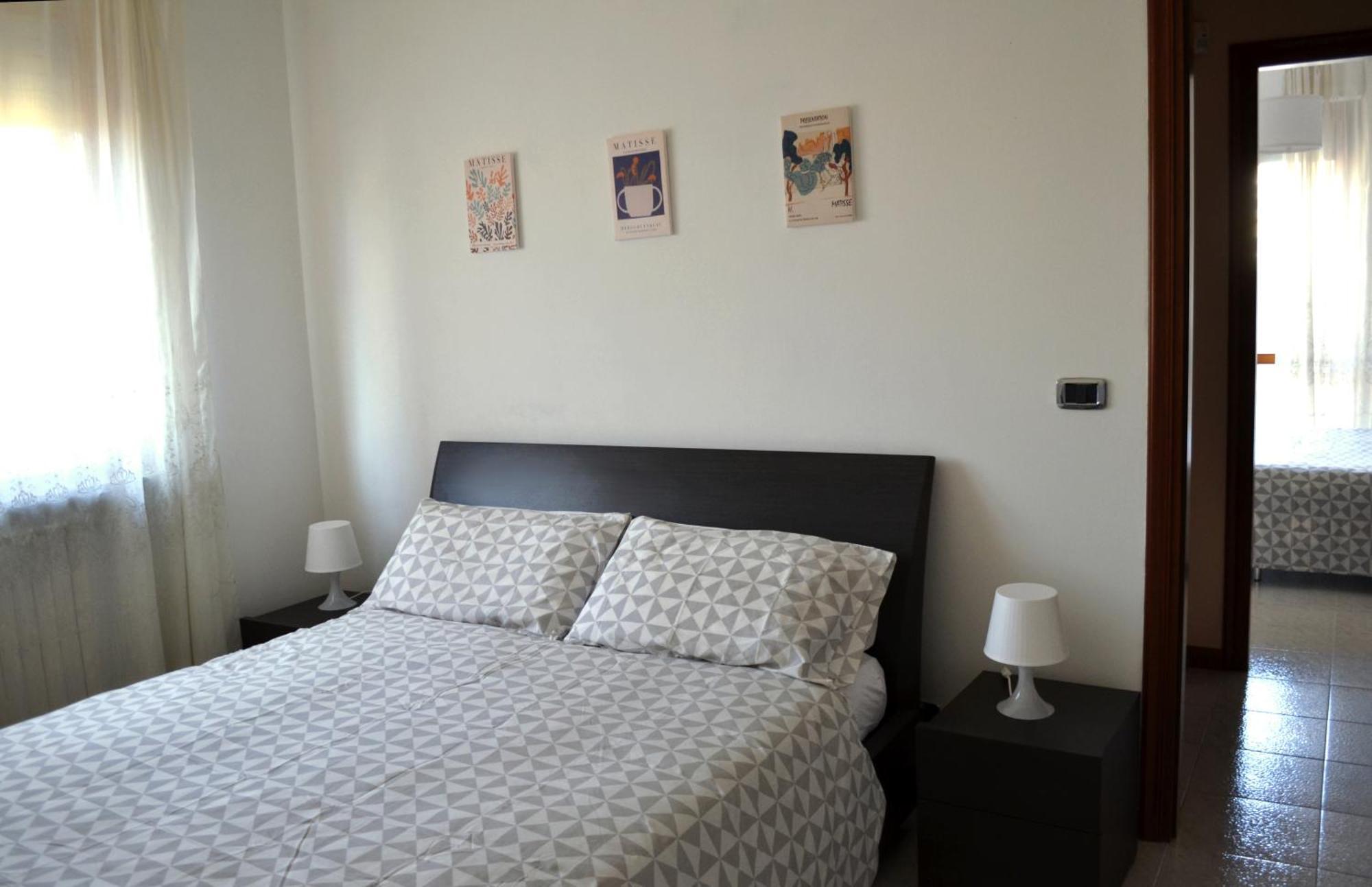La Dolce Vita - Appartamento Con Parcheggio Privato Vicino Al Centro E All'Ospedale Asti Luaran gambar